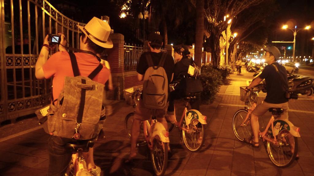 Flip Flop Hostel - Main Station Ταϊπέι Εξωτερικό φωτογραφία