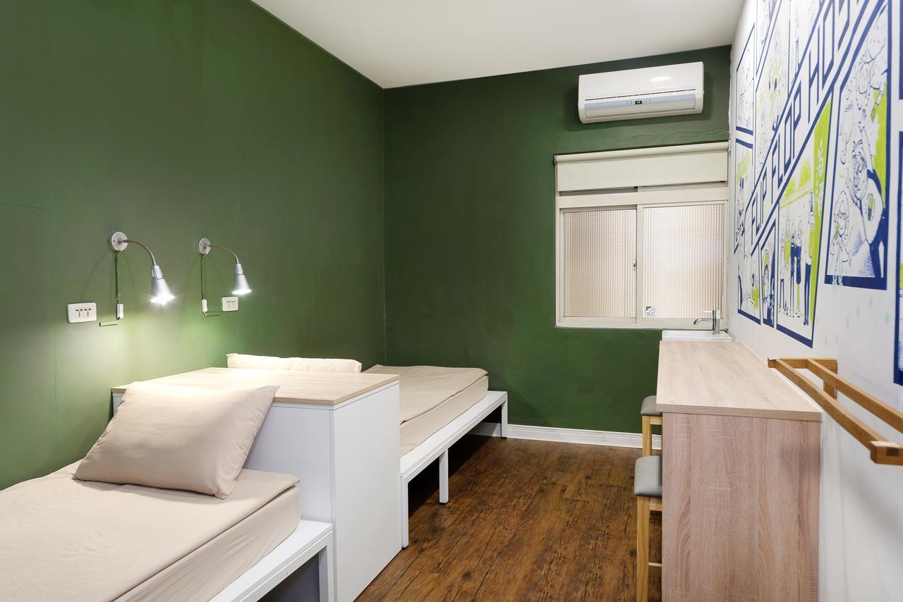 Flip Flop Hostel - Main Station Ταϊπέι Εξωτερικό φωτογραφία
